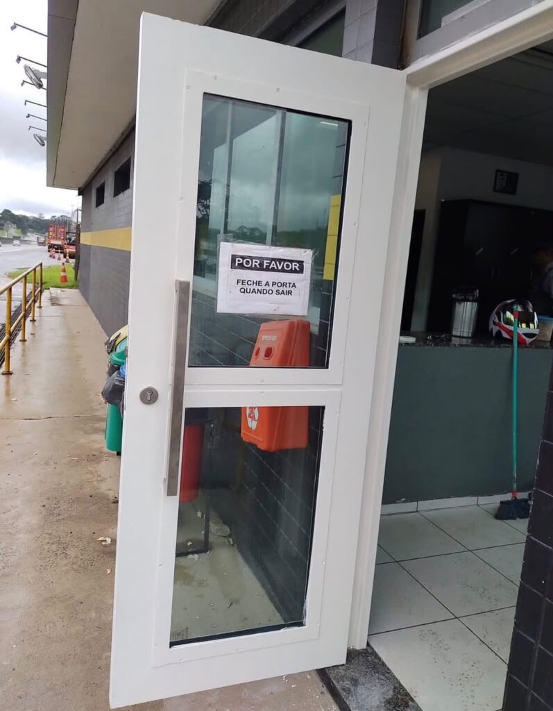 Porta blindada para base policial – Campinas, SP